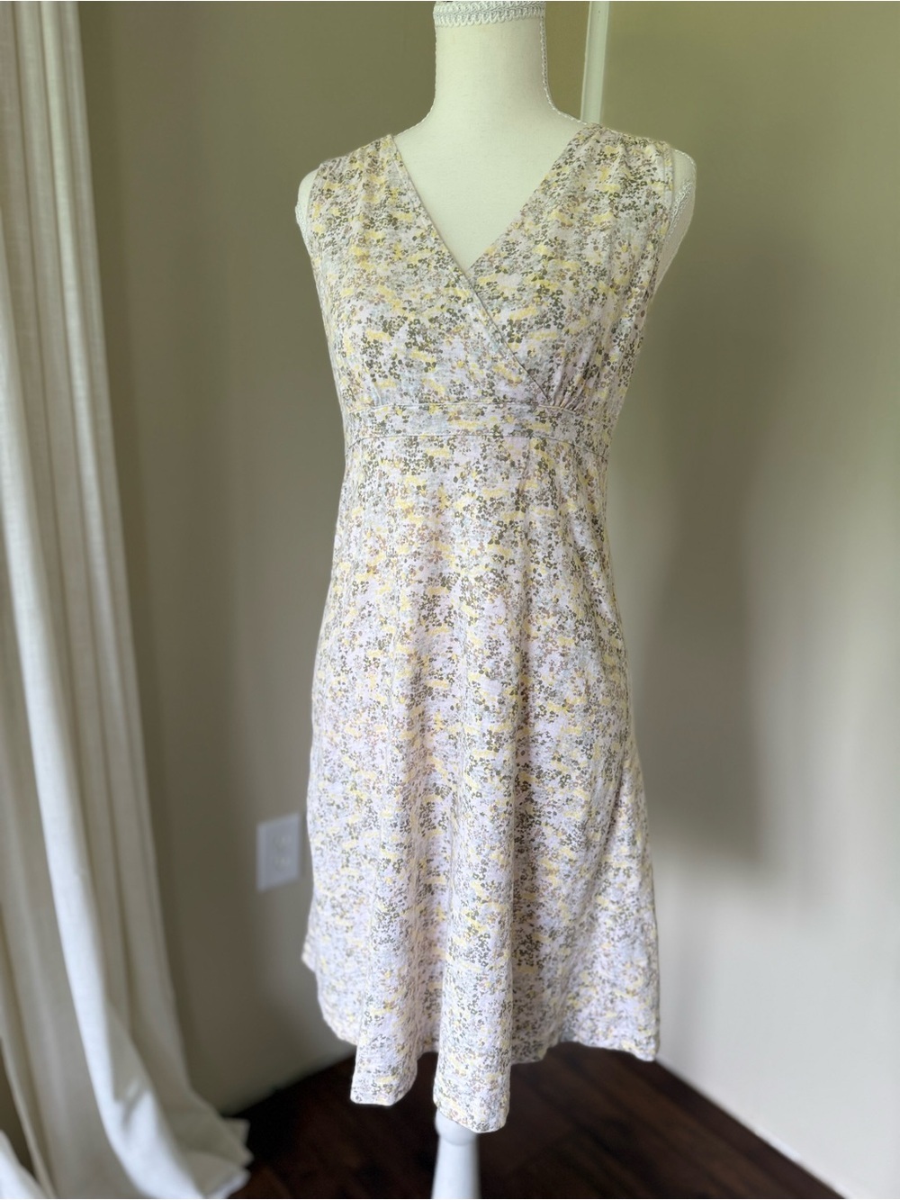 Eddie Bauer Sleeveless Floral Midi Dress Sundress White Yellow Olive Outdoor XS - Picture 2 of 7